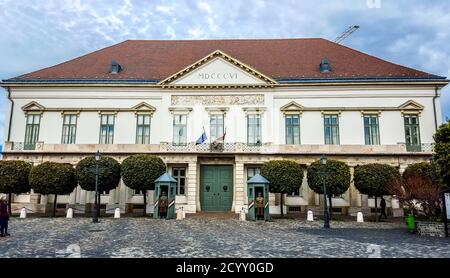 Sandor Palace - the official residence of the President of Hungary and the seat of the Office of the President.  Budapest, Hungary Stock Photo