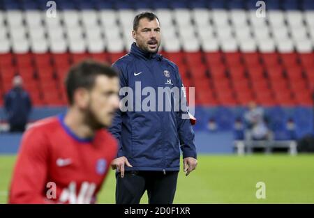 Assistant coach of PSG Zsolt Low during the French championship Ligue 1 football match between Paris Saint-Germain and SCO Angers on October 2, 2020 a Stock Photo