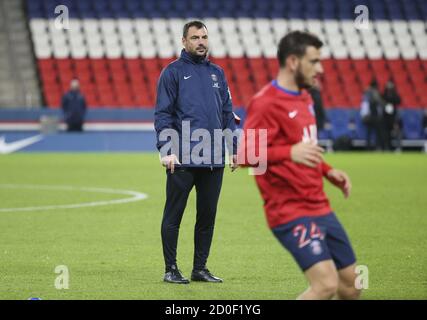 Assistant coach of PSG Zsolt Low during the French championship Ligue 1 football match between Paris Saint-Germain and SCO Angers on October 2, 2020 a Stock Photo