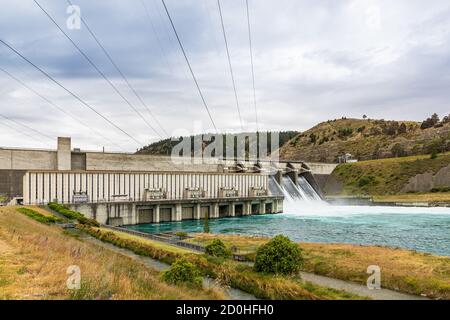 Aviemore Hydro Station in New Zealand, using water from man-made Lake Aviemore or Mahi Tikumu. It is part of the Waitaki hydroelectric scheme. Stock Photo