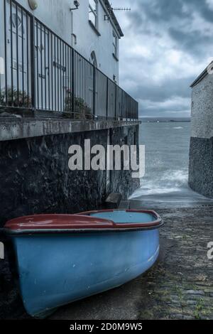 Appledore, North Devon, England. Saturday 3rd October 2020. UK Weather. After a night of heavy downpours in North Devon, at dawn, strong winds blow across the River Torridge estuary as a the small coastal vilage of Appledore is hit by Storm Alex for a second day. Credit: Terry Mathews/Alamy Live News Stock Photo