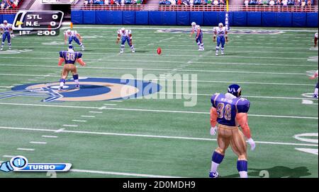 Madden nfl 2003 hi-res stock photography and images - Alamy