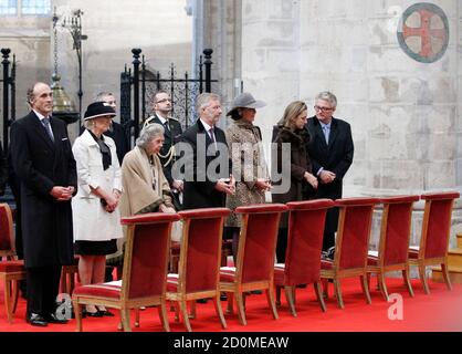 Belgium's royal family (1st Row L-R) Prince Lorenz, Princess Astrid, Queen Fabiola, Crown Prince Philippe, Princess Mathilde, Princess Claire and Prince Laurent attend a Te Deum mass on the occasion of King's Day at the Saint-Gudule cathedral in Brussels November 15, 2011.  REUTERS/Francois Lenoir  (BELGIUM - Tags: ENTERTAINMENT RELIGION ROYALS)