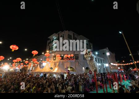 Georgetown, Penang/Malaysia - Feb 02 2020: Lion dance on high stilt at miaohui. Stock Photo