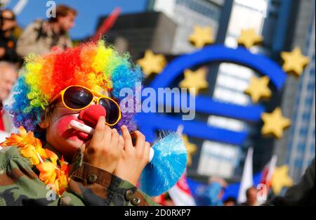 Frankfurt Germany September 10 Euro Currency Sign In Downtown Of Frankfurt Near Old Headquarters Of The European Central Bank Or Ecb September 1 Stock Photo Alamy