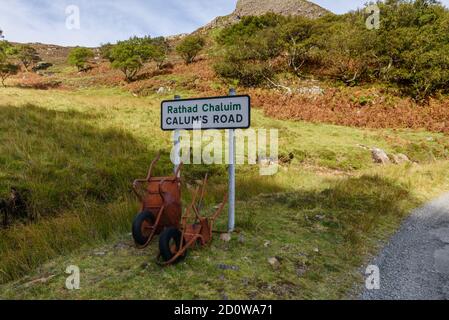 The start of Calum's Road at Brochel on the Isle of Raasay Stock Photo