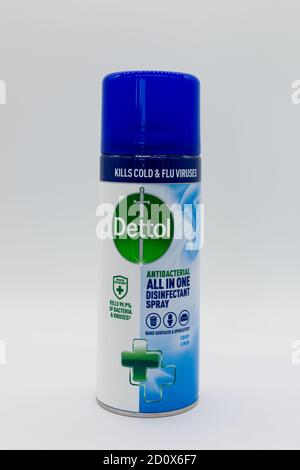Irvine, Scotland, UK - October 01, 2020: Dettol antibacterial spray in recyclable aluminium can and plastic top. Stock Photo