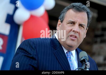 NEW JERSEY - OCTOBER 14: Gov. Chris Christie makes a campaign announcement, at the Super FoodTown in Port Monmouth New Jersey on October 14, 2013 People: Chris Christie Credit: Storms Media Group/Alamy Live News Stock Photo