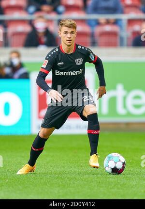 Daley SINKGRAVEN, Lev 22  VFB STUTTGART - BAYER 04 LEVERKUSEN  1-1  1.German Soccer League , Stuttgart, October 03, 2020,  Season 2020/2021, matchday 03, © Peter Schatz / Alamy Live News    - DFL REGULATIONS PROHIBIT ANY USE OF PHOTOGRAPHS as IMAGE SEQUENCES and/or QUASI-VIDEO -  DFL Stock Photo