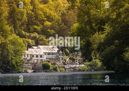 Symonds, Yat, England - September 2020:  The Saracens Head Inn pubic house on the River Wye in Symonds Yat. Stock Photo