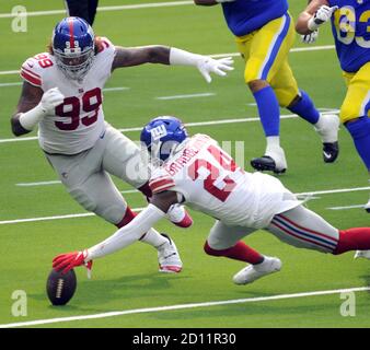 Inglewood, United States. 04th Oct, 2020. New York Giants James Bradberry (24) recovers a Los Angeles Rams fumble in the first half at SoFi Stadium in Inglewood, California on Sunday, October 4, 2020. Photo by Lori Shepler/UPI Credit: UPI/Alamy Live News Stock Photo