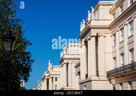 UK, London, Regent's Park. Luxurious neoclassical houses by royal Regency architect John Nash on Cumberland Terrace Stock Photo