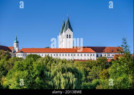 Freising Cathedral, also called Saint Mary and Corbinian Cathedral (German: Mariendom), is a romanesque basilica in Freising, Bavaria. Freising Cathed Stock Photo