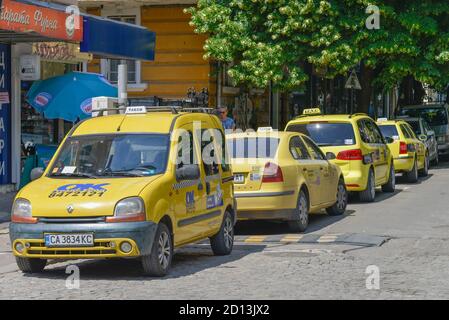 taxis city centre sofia bulgaria innenstadt bulgarien stock photo alamy