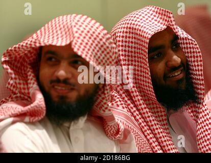 Members of the Committee for the Promotion of Virtue and Prevention of Vice, or religious police, attend a training course in Riyadh  April 29, 2009 . REUTERS/Fahad Shadeed (SAUDI ARABIA MILITARY RELIGION)