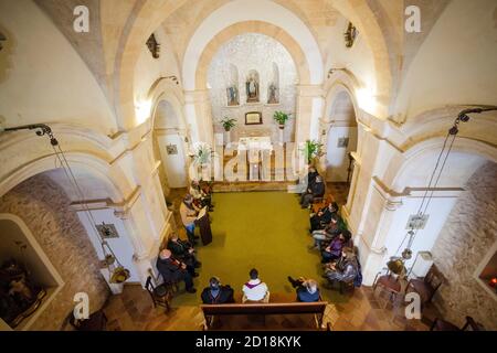 celebracion de misa cristiana en la ermita de Sant Honorat, Puig de Randa, municipio de Algaida, Mallorca, Islas Baleares,  España Stock Photo