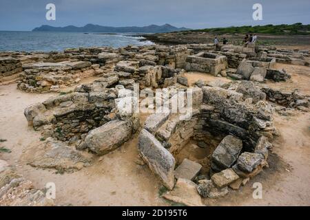 Necrópolis de Son Real , conjunto de construcciones funerarias , término municipal de Santa Margalida, Mallorca, balearic islands, spain, europe Stock Photo