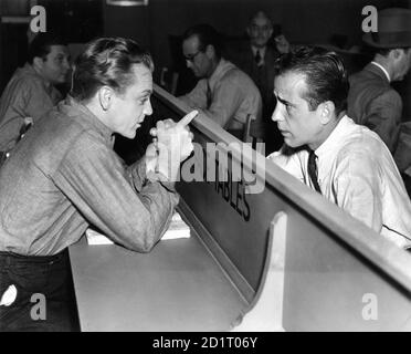 JAMES CAGNEY and HUMPHREY BOGART in ANGELS WITH DIRTY FACES 1938 director MICHAEL CURTIZ Warner Bros. Stock Photo