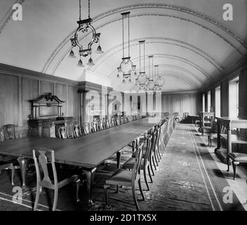 SESSIONS HOUSE, Lancaster Road, Preston, Lancashire. Interior of the dining room at the County Sessions House. The court house was built between 1900 and 1903 to the designs of Henry Littler, the County architect, in an Edwardian Baroque style. The Bedford Lemere daybook records Goodall, Lamb and Heighway as clients. Photographed by H Bedford Lemere in 1904. Stock Photo