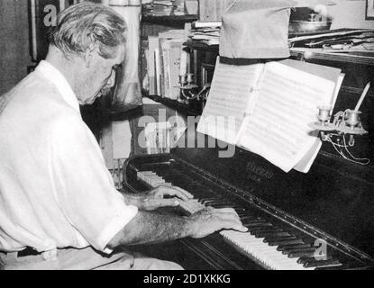 ALBERT SCHWEITZER (1875-1965) Alsatian theologian, physician, philosopher playing the organ at his hospital in Lambaréné in what is now Gabon. Stock Photo