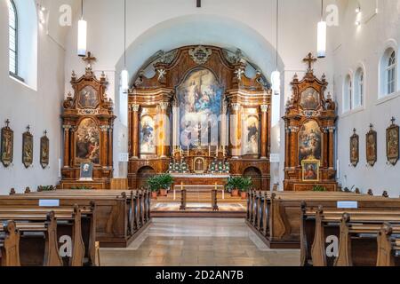 Innenraum der Kapuzinerkirche in Wien, Österreich, Europa  |  Capuchin Church interior, Vienna, Austria, Europe Stock Photo