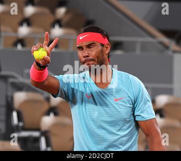 Paris, France. 06th Oct, 2020. Roland Garros Paris French Open 2020 Day 10 061020 Rafael Nadal (ESP) in Quarterfinal match Credit: Roger Parker/Alamy Live News Stock Photo