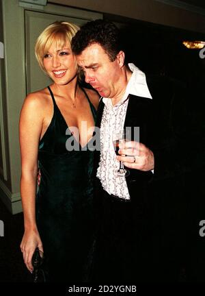 PA NEWS PHOTO 31/3/98  TV PRESENTERS EMMA NOBLE AND PAUL ROSS AT THE GROSVENOR HOUSE HOTEL, LONDON FOR THE FEMALE ARTISTS AWARDS Stock Photo