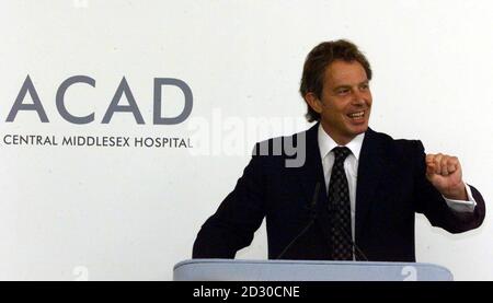 Prime Minister Tony Blair officiallly opens ACAD - Ambulatory Care  and Diagnostic Centre at the Central Middlesex Hospital, Park Royal, London. Stock Photo