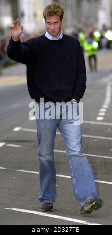 Prince William arriving at St. Andrews University, St. Andrews, Scotland, where he is to study an art history degree. He was accompanied by his father Prince Charles. 30/10/01: Prince William has been voted as having the second best male celebrity body.  * in a poll conducted for Celebrity Bodies magazine. Stock Photo