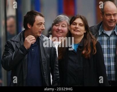 Michael and Sara Payne return to Lewes Crown Court, East Sussex, this afternoon, for the trial of Roy Whiting, accused of the murder of their daughter, Sarah. Sarah's grandparents, Lesley and Terry (R), walk behind them. Stock Photo