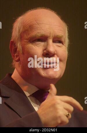 Northern Ireland Secretary John Reid speaks on the last day of the Labour Party Conference in Blackpool. Stock Photo