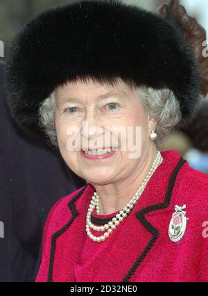 Queen Elizabeth II arrives for a multi-cultural thanksgiving celebration service at Parliament Hill in Ottawa, Ontario, wearing a brooch that she gave to The Queen Mother on her 100th birthday. Stock Photo