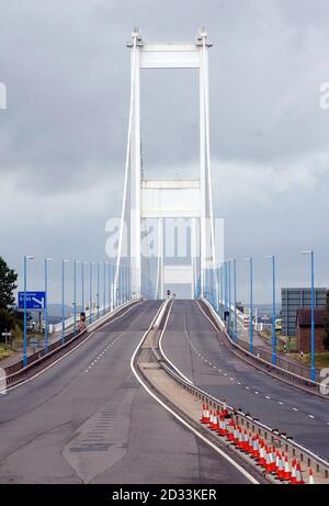 High winds forces closure severn bridge hi res stock photography