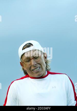 Martina Navratilova from the USA loses to Gisela Dulko from Argentina 3:6/6:3/6:3 at The Lawn Tennis Championships in Wimbledon, London.  EDITORIAL USE ONLY, NO MOBILE PHONE USE. Stock Photo