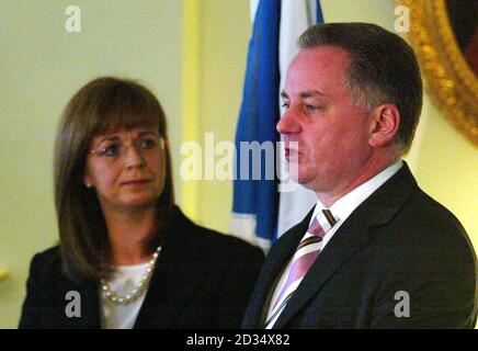 Solicitor General Elish Angiolini QC at Bute House, Edinburgh, with Scottish First Minister Jack McConnell. She was today nominated to be Scotland's new top law officer. He wants her to replace Colin Boyd, who unexpectedly quit as Lord Advocate yesterday after six years in the job. Stock Photo