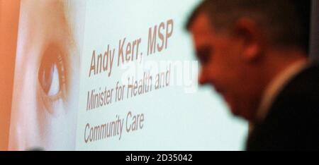 Scottish Health minister Andy Kerr addresses a Health and Violence Seminar organised by the Violence Reduction Unit at the National Museum of Scotland in Edinburgh. Stock Photo