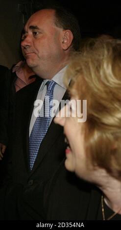 SNP leader Alex Salmond arrives with his wife Moira at the Aberdeen Exhibition centre for his count in his Gordon Constituency for the Scottish Parliament elections. Stock Photo