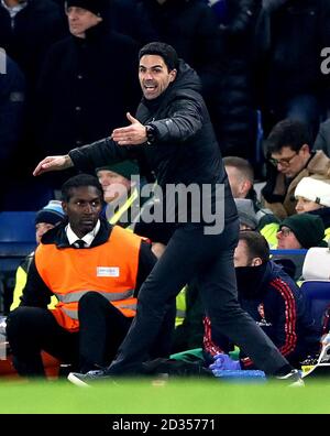 Arsenal manager Mikel Arteta gestures on the touchline during the Premier League match at Stamford Bridge, London. Stock Photo