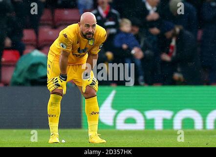 Aston Villa goalkeeper Jose Reina appears dejected during the Premier League match at St Mary's Southampton. Stock Photo