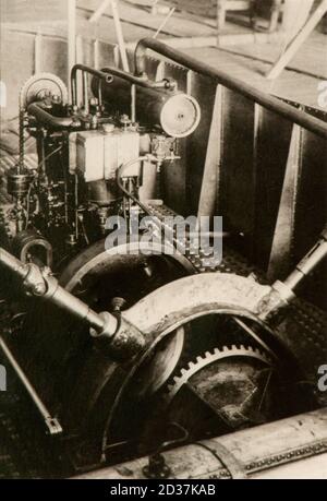 A Daimler engine for the LZ1 airship (1899) Stock Photo