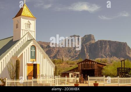 The Elvis Presley Memorial Chapel and Wild West town near the Lost Dutchman State Park in the Superstition Mountains in Apache Junction, Arizona, USA Stock Photo