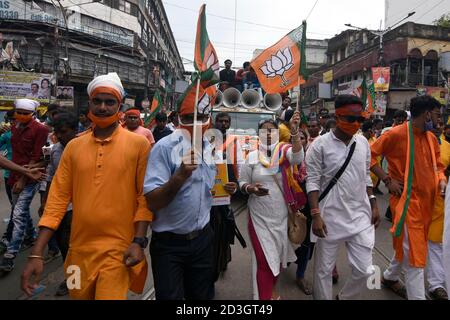 Kolkata, India. 08th Oct, 2020. BJP supporters march for Nabanna during the rally of Nabanna Abhijan at Kolkata. (Photo by Suraranjan Nandi/Pacific Press) Credit: Pacific Press Media Production Corp./Alamy Live News Stock Photo