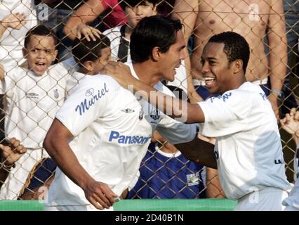 Santos Fc S Giovanni Celebrates After Scoring His Team S Third Goal Against Corinthians In The Second Half Of Their Brazilian Championship Match In The Port City Of Santos July 31 05 Santos Fc