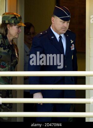 U.S. Air Force Brig. Gen. Stephen Sargeant leaves after testifying at the Article 32 hearing for Majors Harry Schmidt and William Umbach, at Barksdale Air Force Base in Louisiana, January 21, 2003. Schmidt and Umbach are accused of dropping a bomb on coalition forces in Afghanistan in April 2002 that killed four Canadian soldiers. REUTERS/Jeff Mitchell  JM/HB