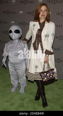 mulder and scully costume