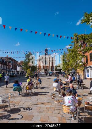 Henley Town Hall, Market Place, with Alfresco Eating, Henley-on-Thames, Oxfordshire, England, UK, GB. Stock Photo