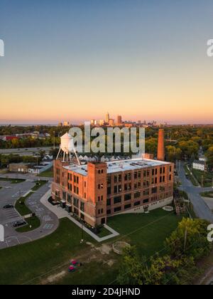 cleveland ohio skyline with warehouse at sunset Stock Photo