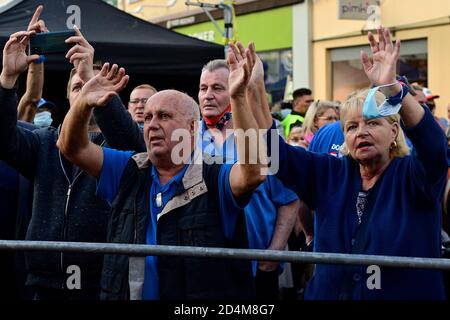 Vienna, Austria. 09th Oct, 2020. Final election campaign of the FPÖ (Freedom Party Austria) for the mayoral elections on October 11, 2020. Picture shows supporters of the FPÖ. Stock Photo