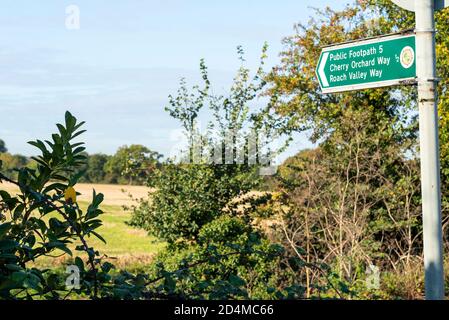 Cherry Orchard Way public footpath 5 in Rochford, Southend, Essex, UK. Roach Valley Way. Right of way sign. Woodland walk outside suburban area Stock Photo