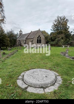 Memorial of novelist, historian and politician, John Buchan, 1st Baron Tweedsmuir, in the churchyard at Elsfield, Oxfordshire, UK Stock Photo